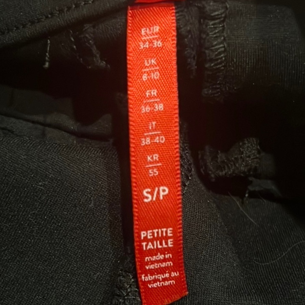 SPANX Black Ankle Cropped Pants with Elastic Waistband size Small Petite - Picture 13 of 14